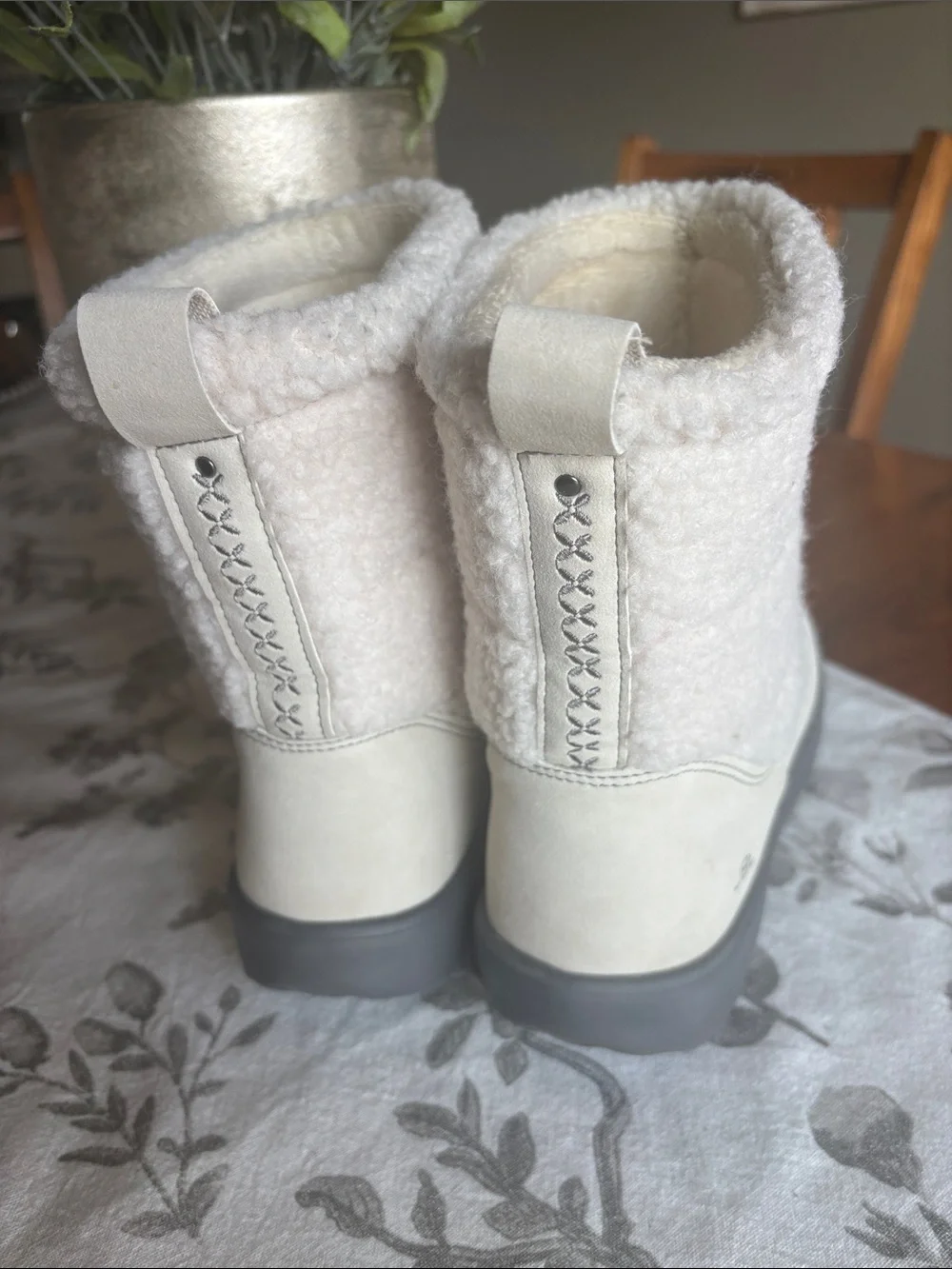 JBU Cream Sherpa Cuff Winter Booties